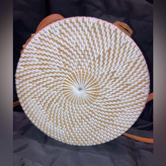 Handmade Round Woven Tan and Brown Crossbody Bag - Picture 6 of 6